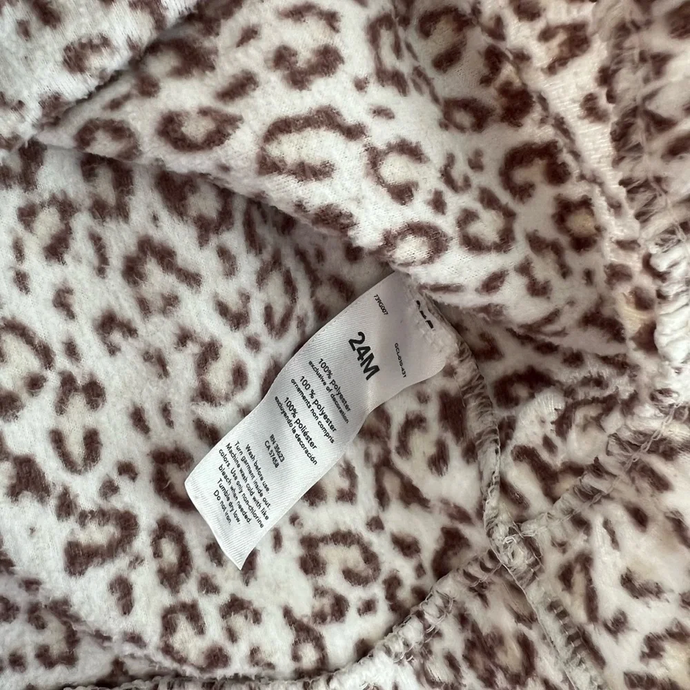 Carter's CHILD OF MINE Leopard Print Fleece Long Sleeve Top Baby Girl 24 Months